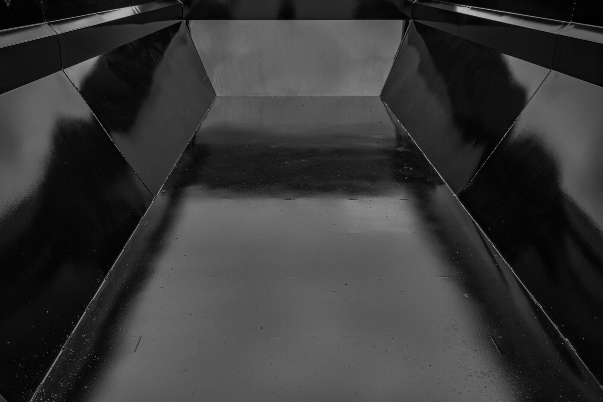 Midsota Roll Off Dump Trailer Interior